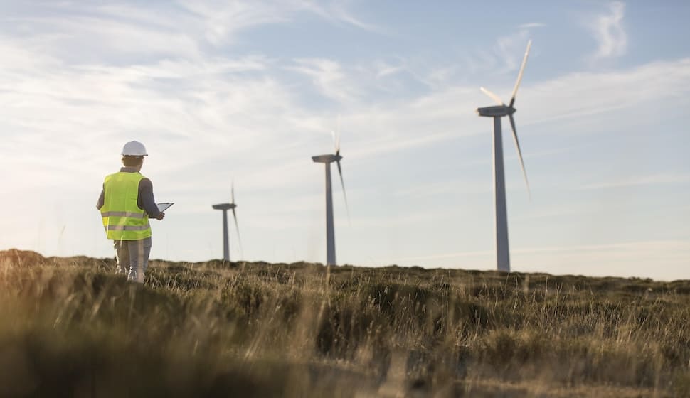Jak energia odnawialna wpływa na biznes?
